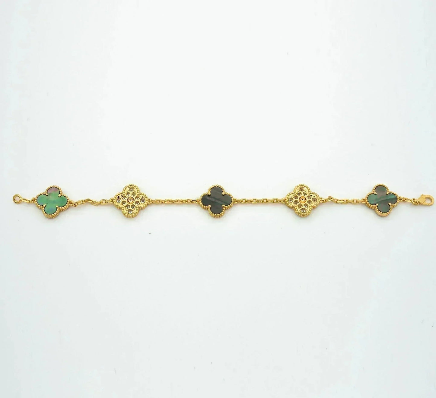 [Eternal Jewelry] CLOVER 5 MOTIF GRAY MOP BRACELET COLLECTION