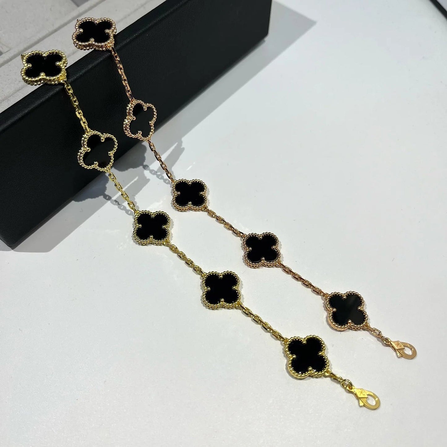 [Eternal Jewelry] CLOVER 5 MOTIF ONYXS BRACELET COLLECTION