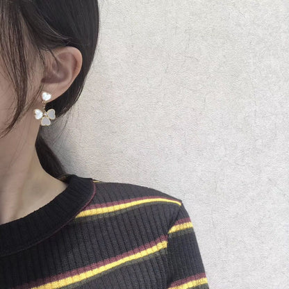 [Eternal Jewelry]CLOVER SWEET WHITE MOP EARRINGS