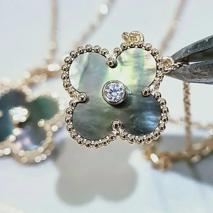[Eternal Jewelry]CLOVER 15MM DIAMOND AND MOTHER-OF-GREY NECKLACE