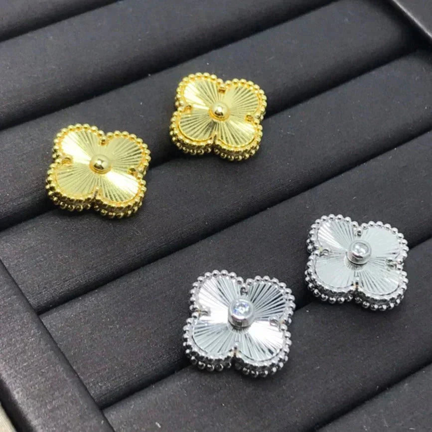[Eternal Jewelry]CLOVER MINI 9.5MM LASER EARRINGS