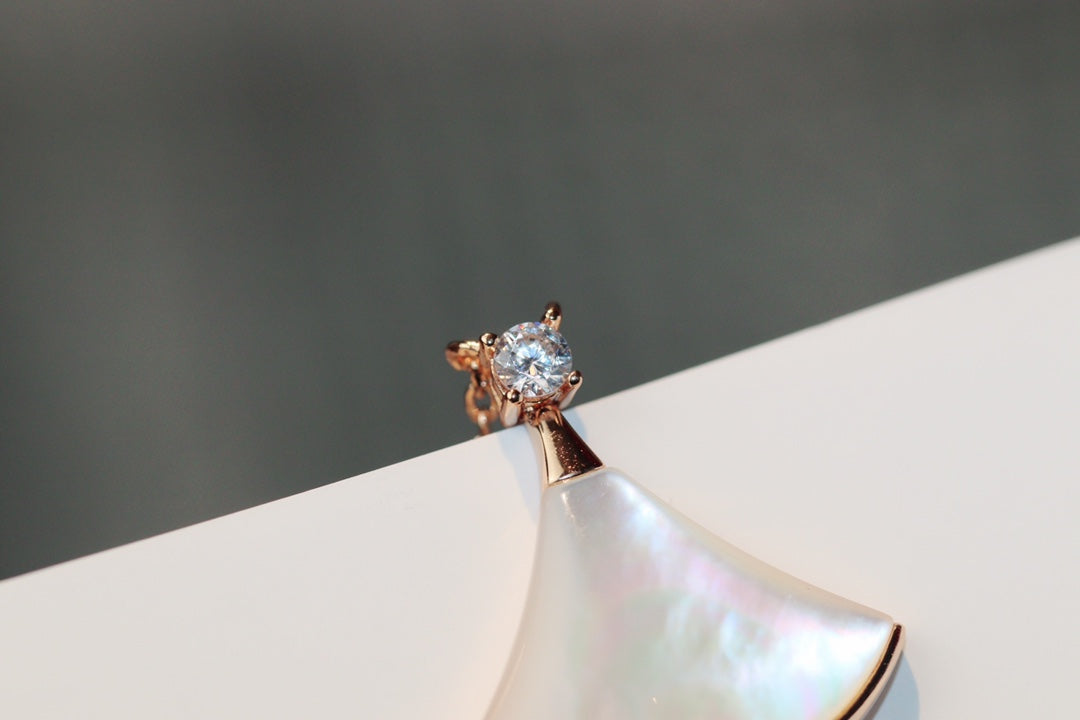 [Eternal Jewelry]DREAM NECKLACE WHITE MOP PINK GOLD 1 DIAMOND