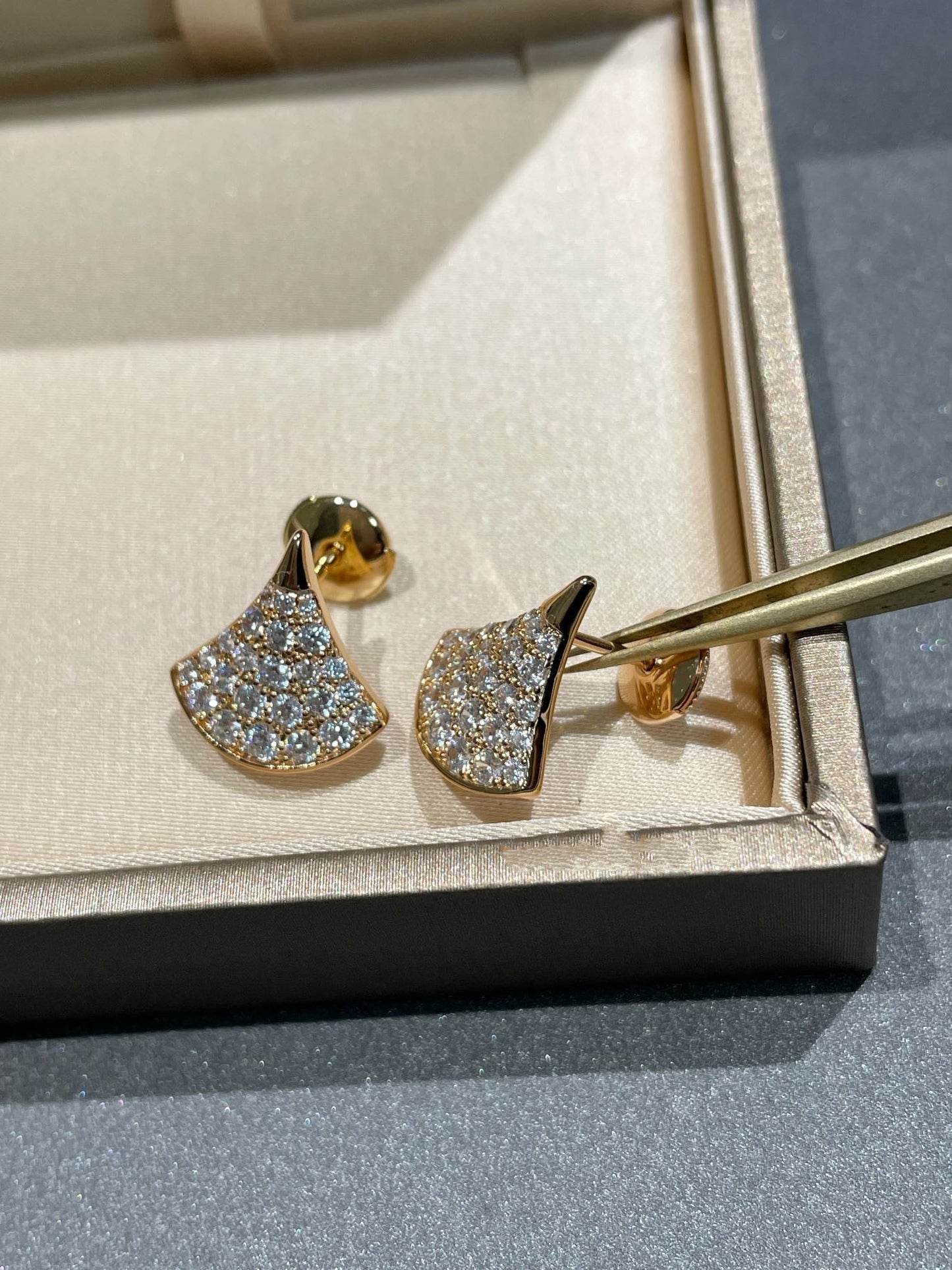 [Eternal Jewelry]DREAM STUD EARRINGS DIAMOND