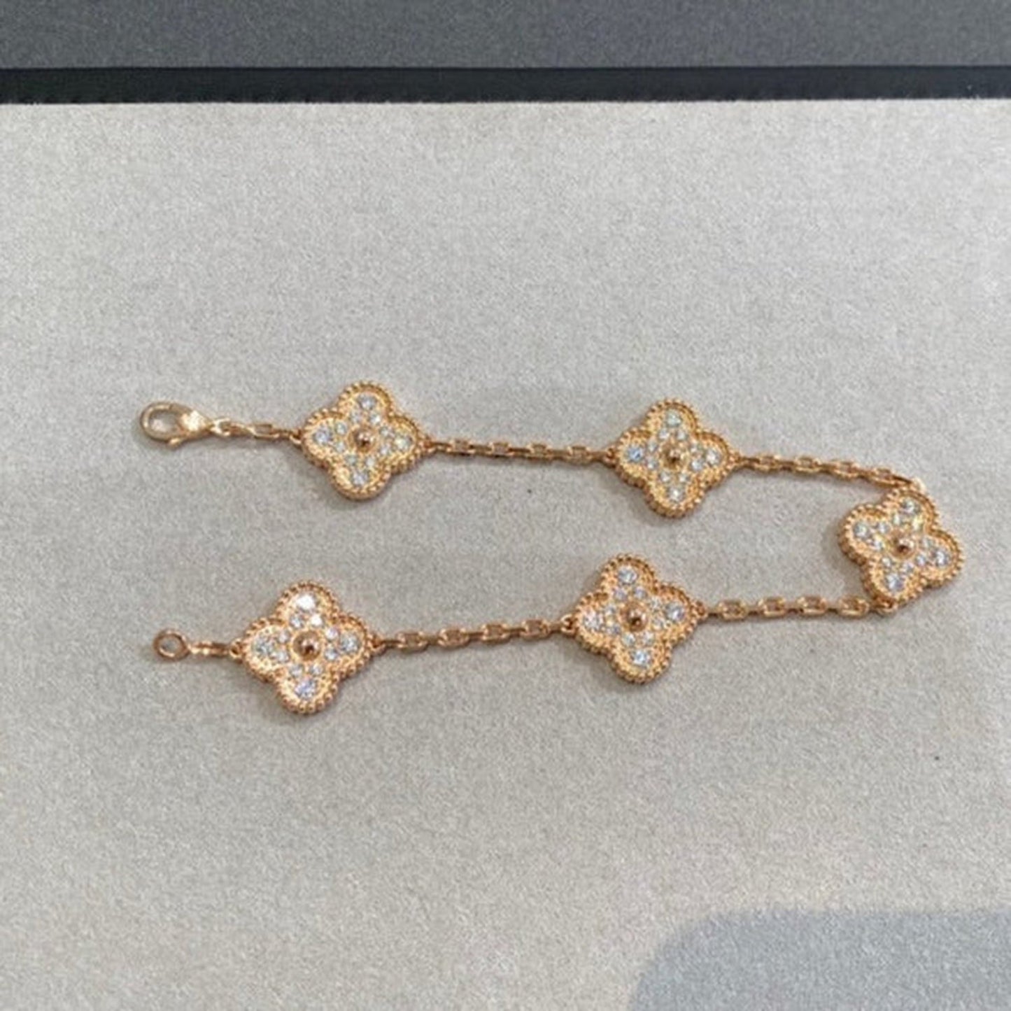 [Eternal Jewelry] CLOVER 5 MOTIF FULL DIAMOND BRACELET COLLECTION