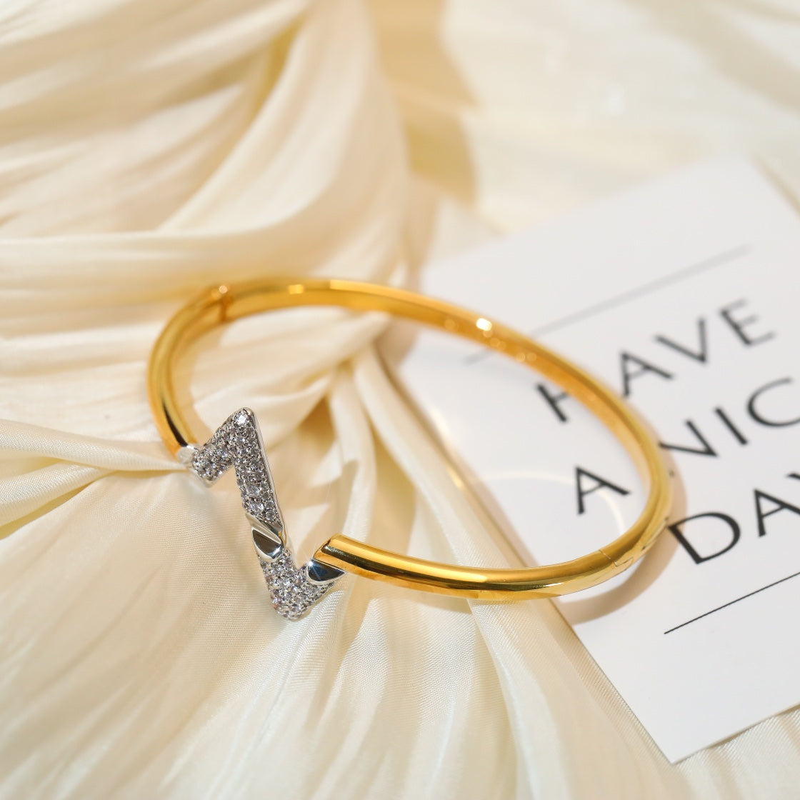 [Eternal Jewelry]VOLTE UPSITE DOWN GOLD DIAMOND BRACELET
