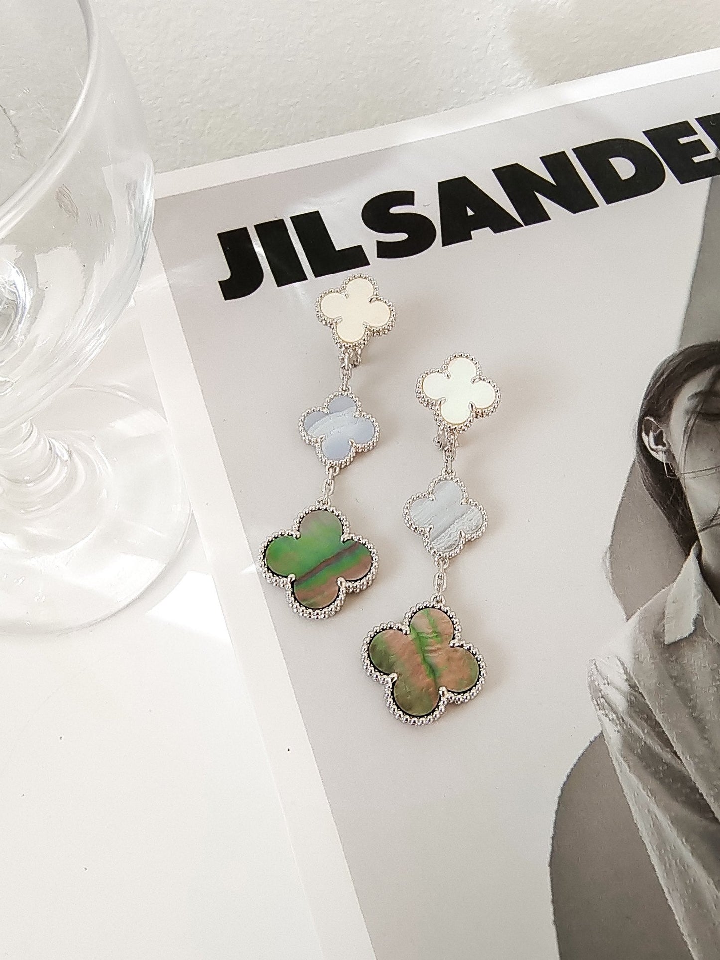 [Eternal Jewelry]CLOVER 3 MOTIFS CHALCEDONY DARK MOP SILVER EARRINGS