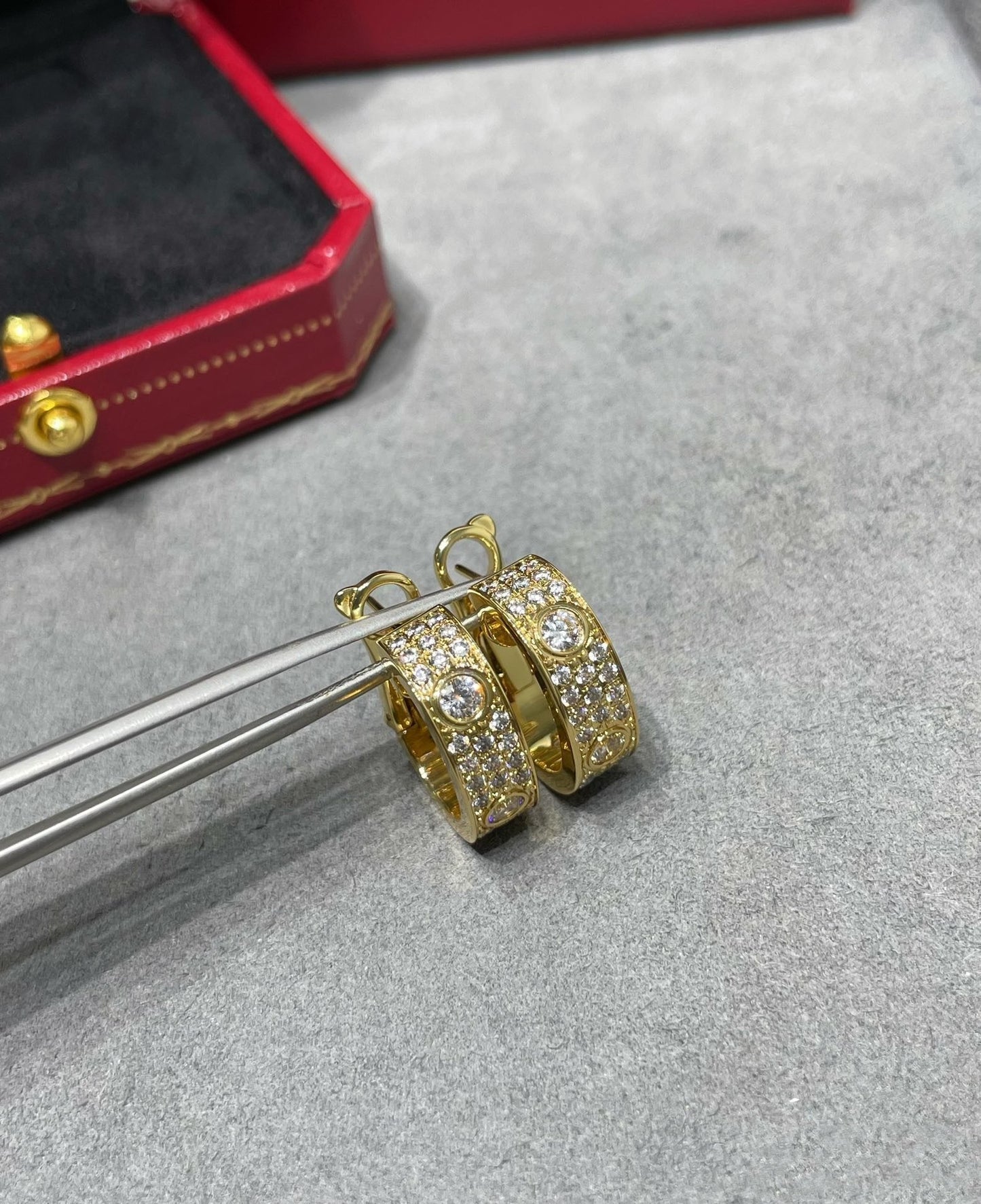 [Eternal Jewelry]LOVE 5.5MM DIAMOND PAVED EARRINGS