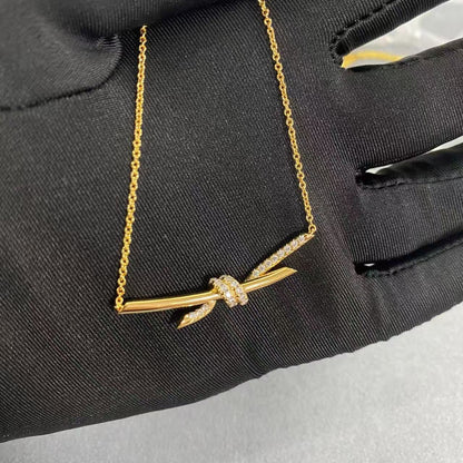 [Eternal Jewelry]T House Diamond-Studded Knot Necklace