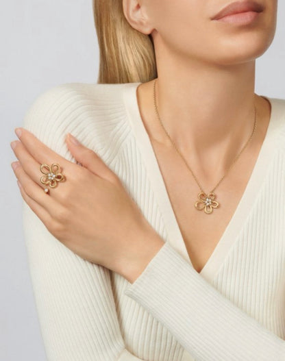 [Eternal jewelry] Flower Jewelry Set with Diamond Center