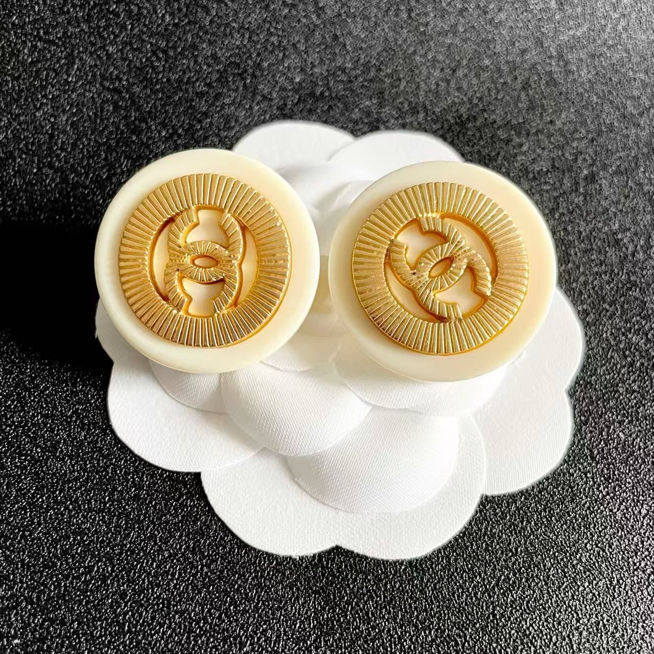 [Eternal jewelry]Classic Double C Earrings