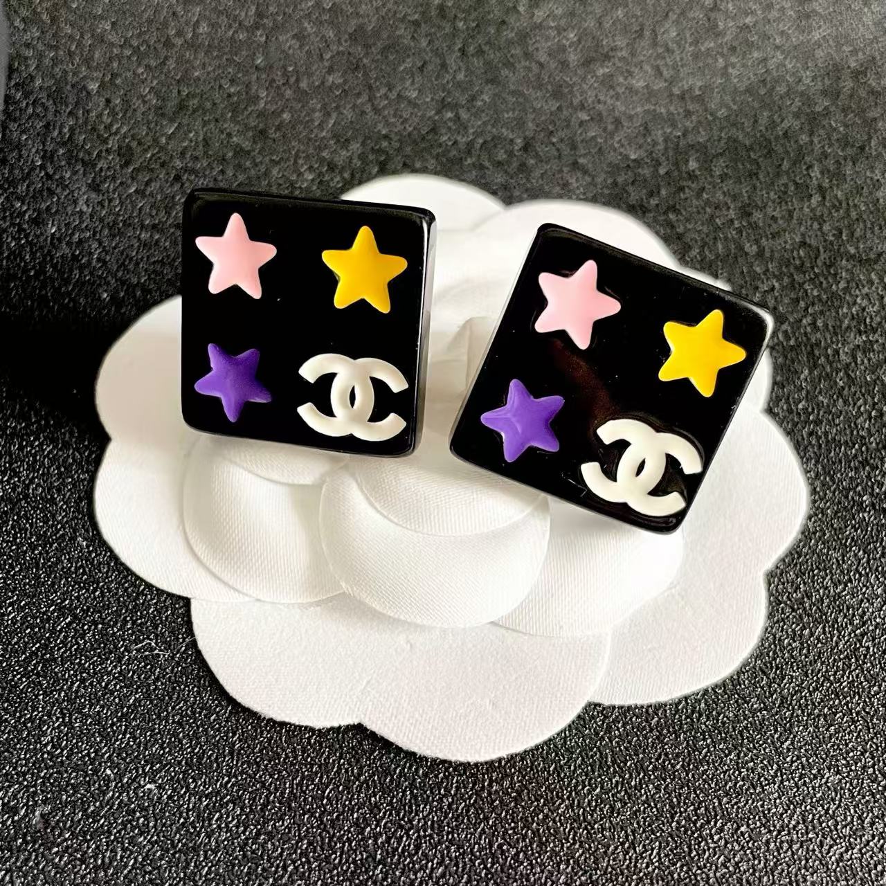 [Eternal jewelry]Square Stud Earrings