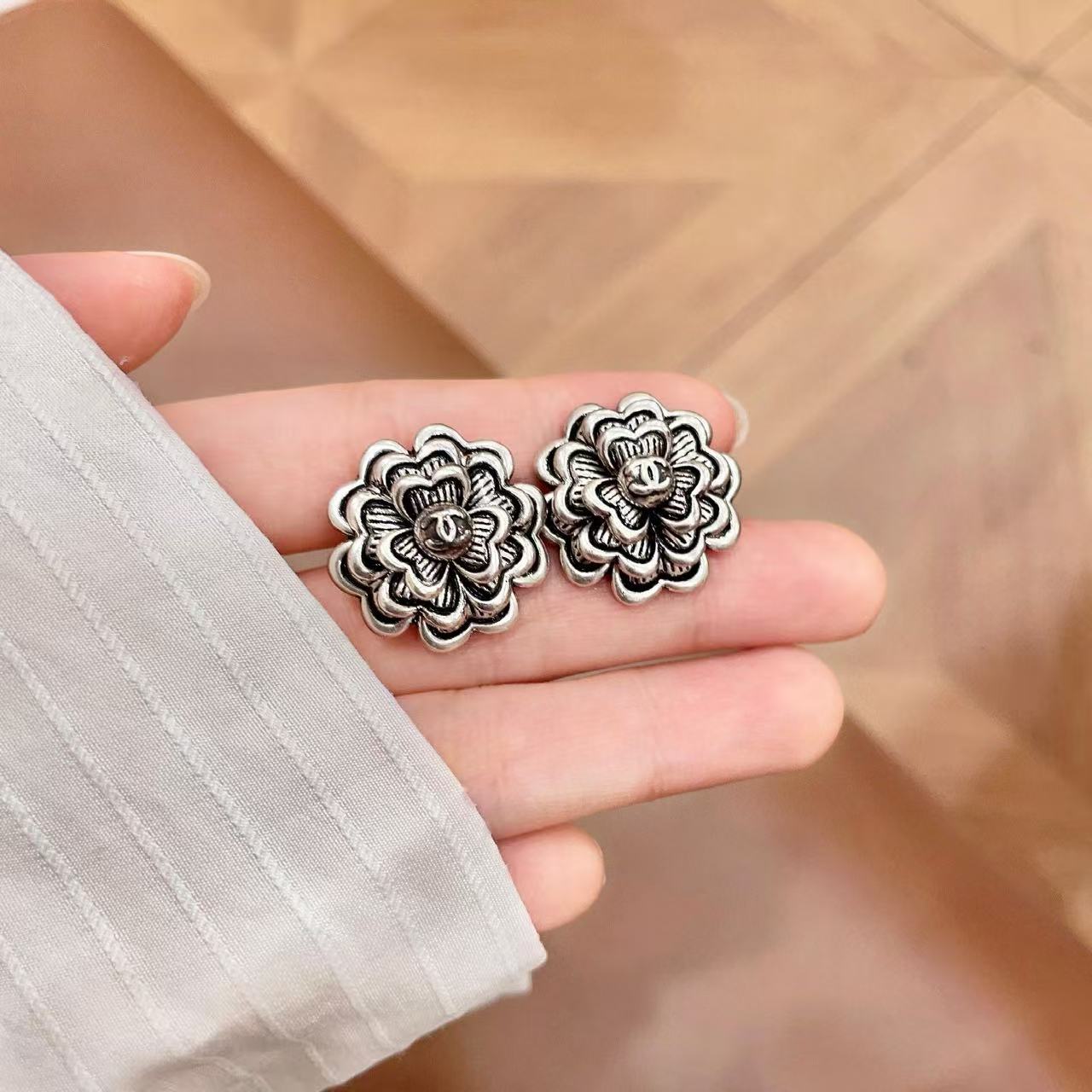 [Eternal jewelry]Vintage Camellia Earrings