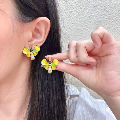 [Eternal jewelry] Ladybug Enamel & Faux Pearl Clip-On Earrings