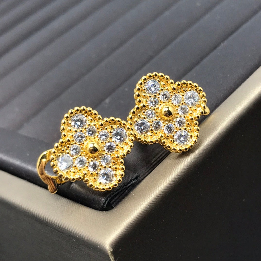 ¡®Eternal jewelry¡¯Full Pave Clover Stud Earrings