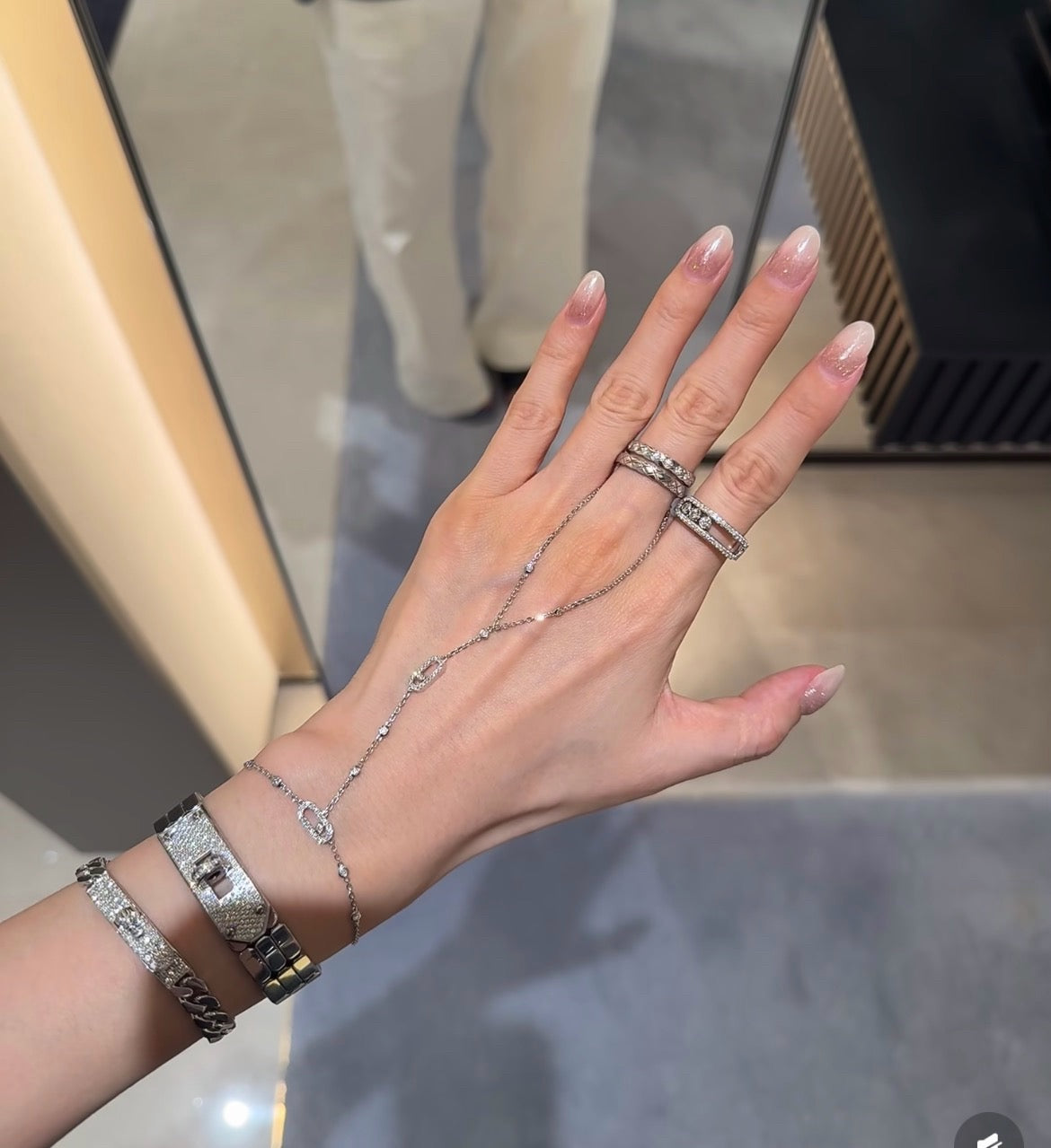 [Eternal Jewelry] Flexible Arm Chain Bracelet with Sliding Diamonds