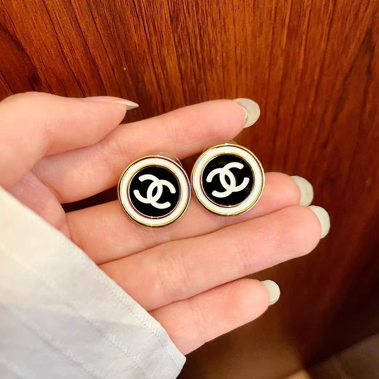 [Eternal Jewelry]Classic Double C Stud Earrings