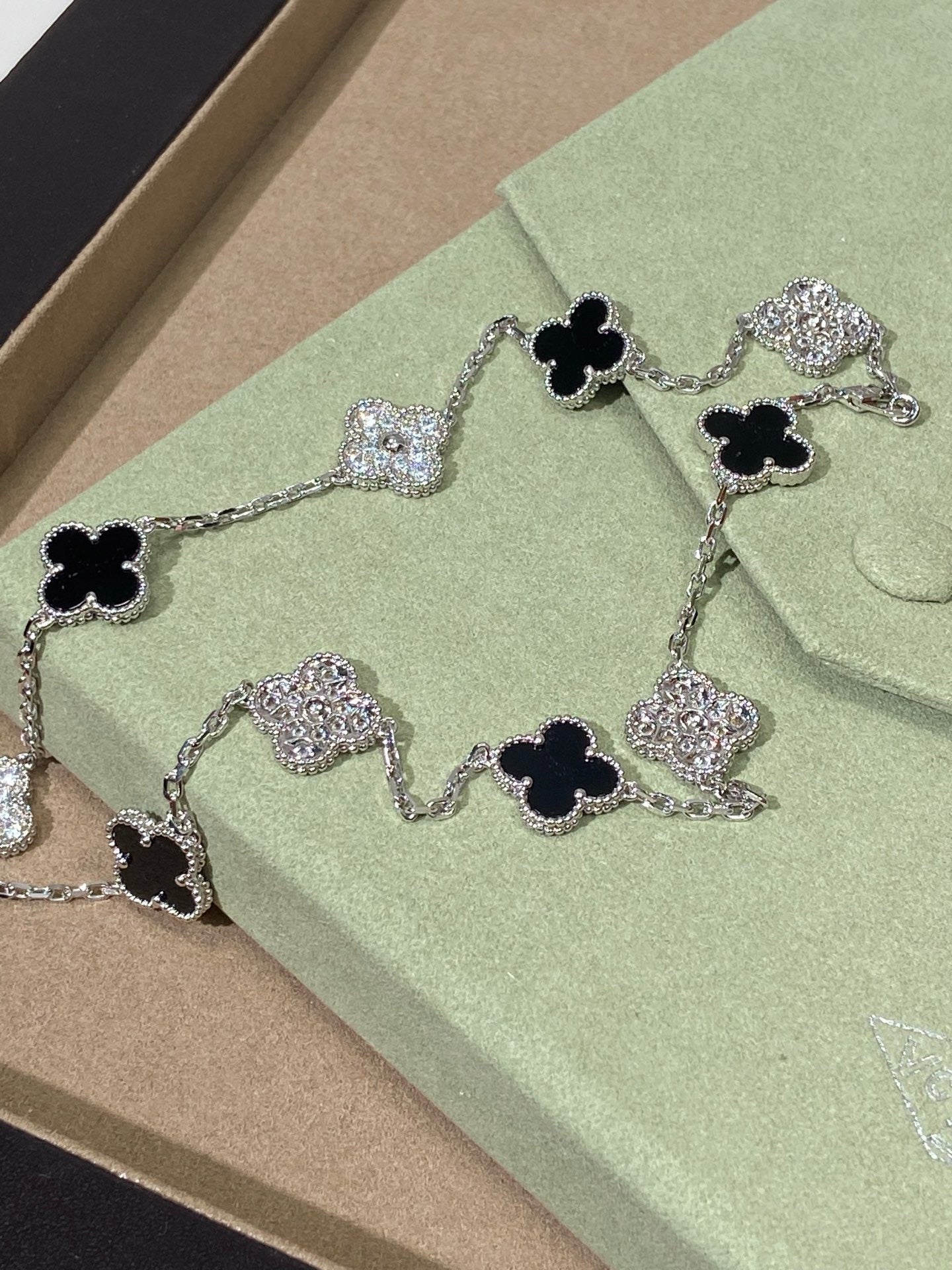[Eternal Jewellery] Four-Leaf Clover Ten Elements Panda Diamond Silver Necklace