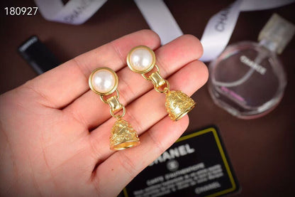 [Eternal Jewelry]Golden Chanel stud earrings