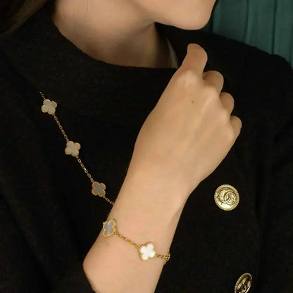 [Eternal Jewelry]CLOVER  5 MOTIF WHITE MOP BRACELET