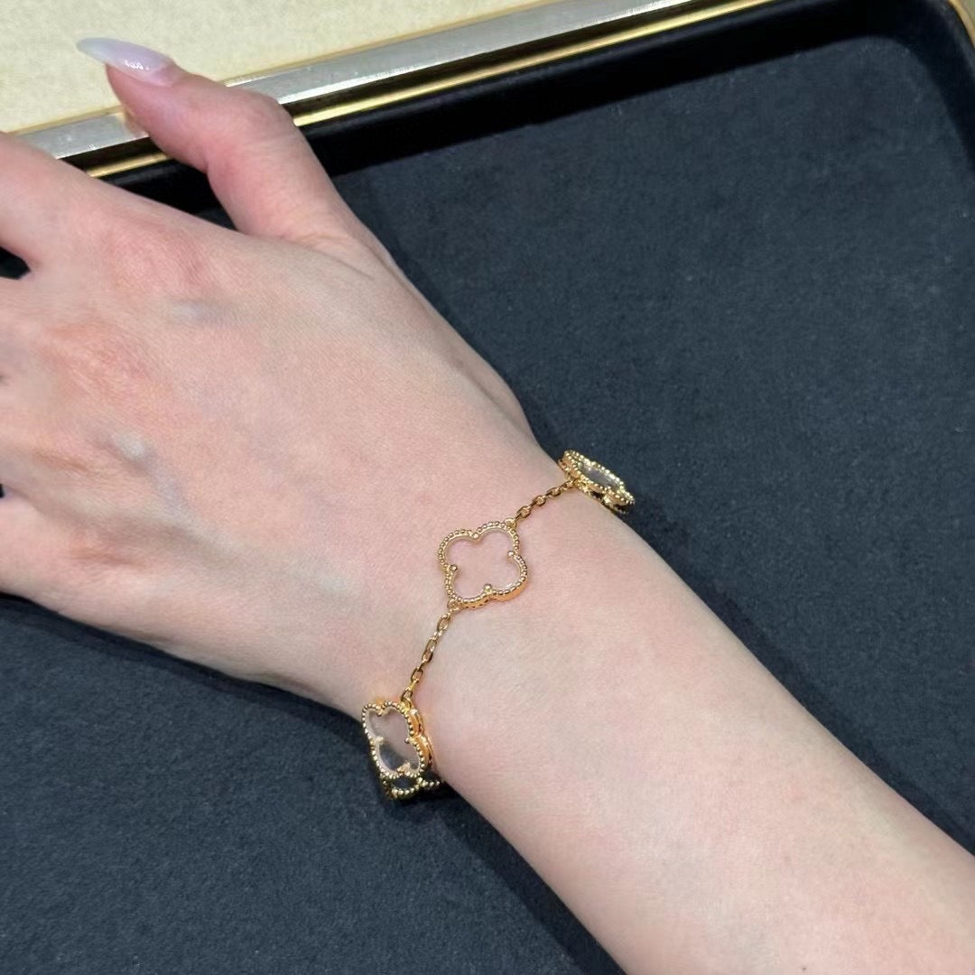 [Eternal Jewelry]CLOVER 5 MOTIF ROCK CRYSTAL PINK GOLD BRACELET