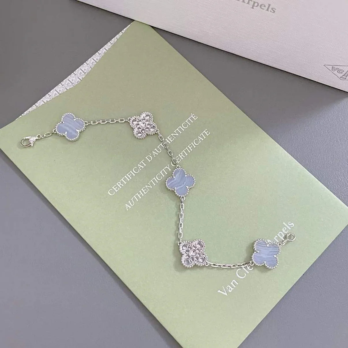 [Eternal Jewelry] CLOVER 5 MOTIF PURPLE CHALCEDONY BRACELET COLLECTION