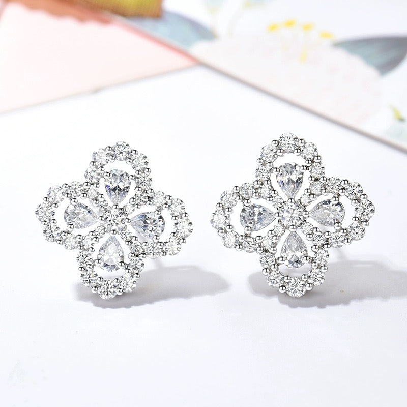 [Eternal Jewelry]LOOP EARRINGS FULL MOTIF DIAMOND 16MM