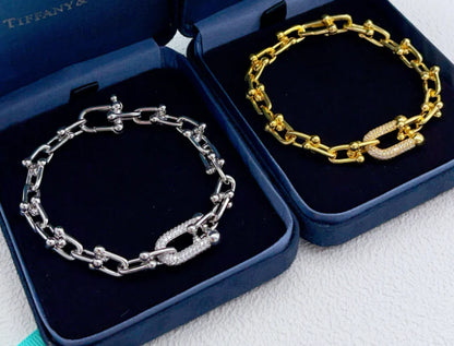 [Eternal jewelry] TF HORSESHOE BUCKLE DIAMOND BRACELET