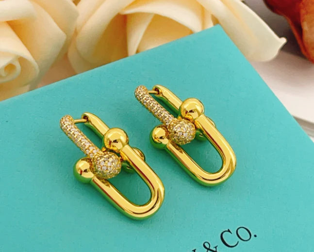 [Eternal Jewelry]TF HORSESHOE BUCKLE DIAMOND EARRINGS