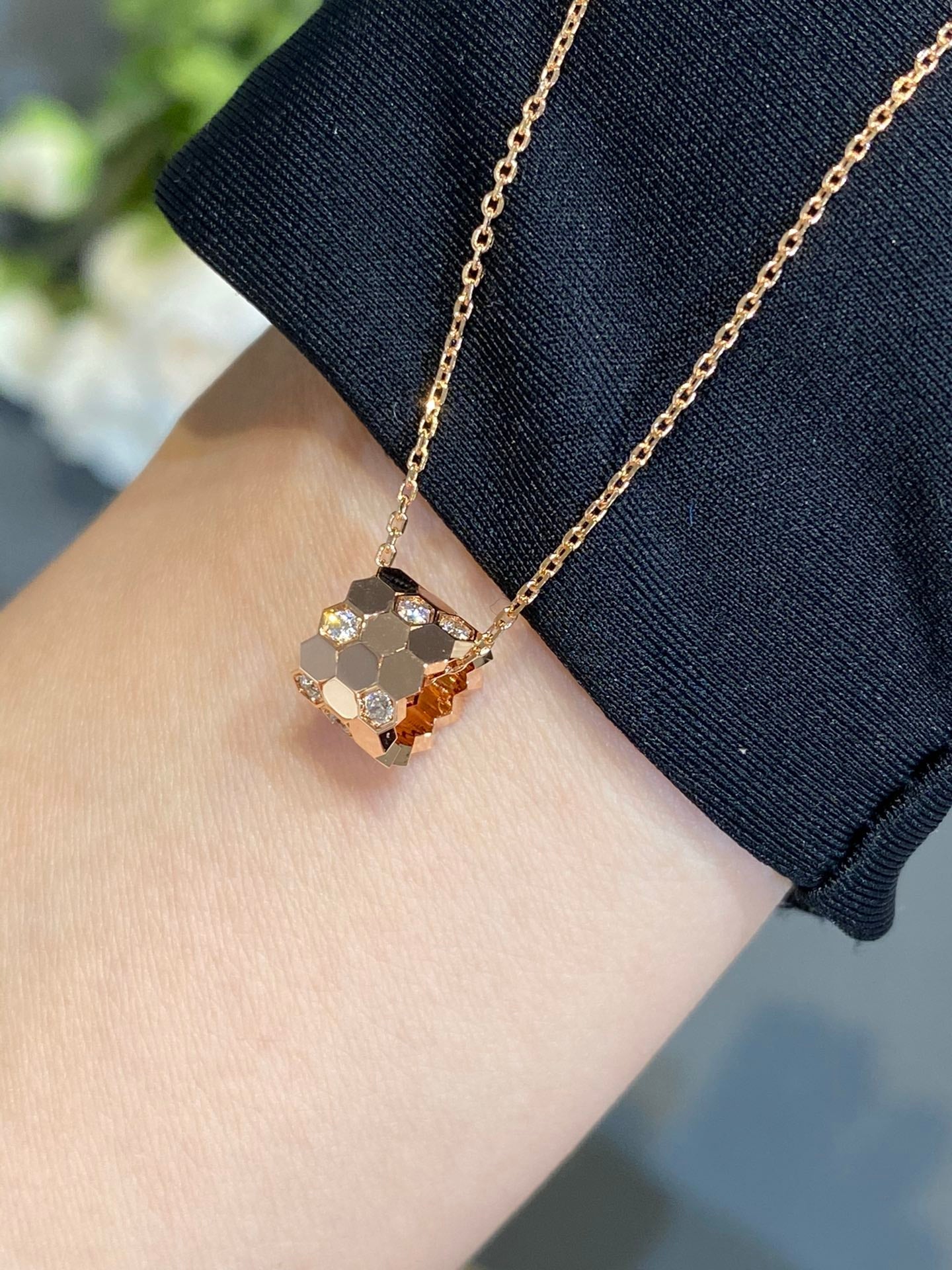 [Eternal Jewelry]BEE LOVE DIAMOND NECKLACE