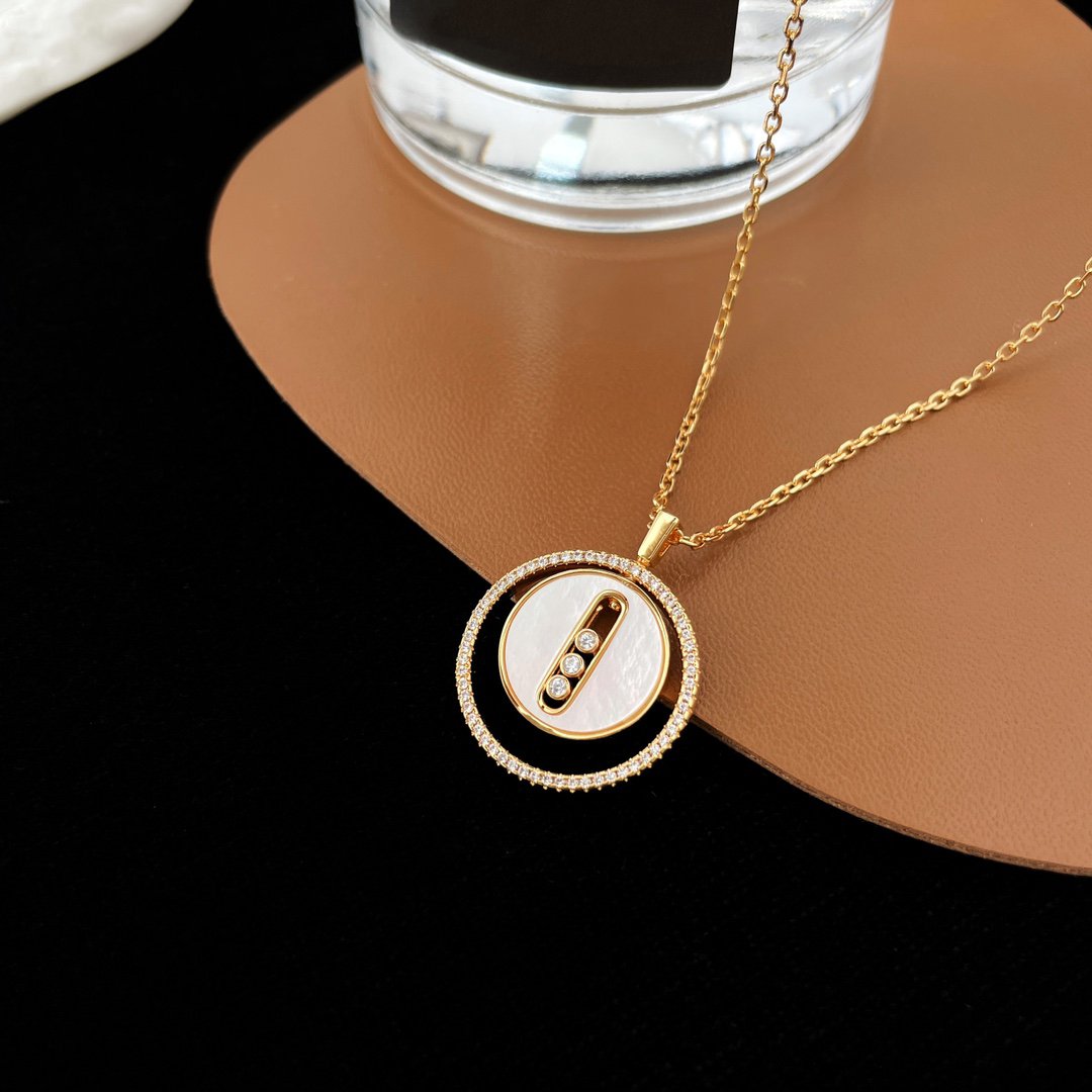 [Eternal jewelry]LUCKY MOVE MM NACRE BLANCHE DIAMOND NECKLACE