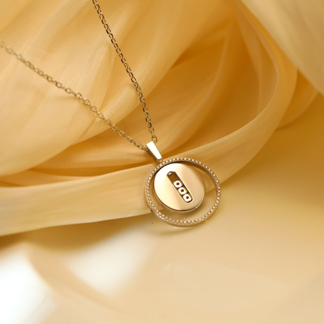 [Eternal jewelry]LUCKY MOVE MM SILVER DIAMOND NECKLACE