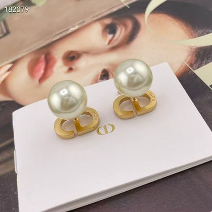 [Eternal Jewelry]CD Honeycomb Pearl Stud Earrings