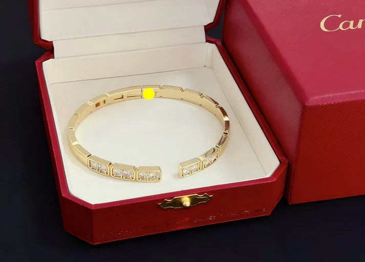 [Eternal jewelry]LOVE DIAMOND OPEN BRACELET
