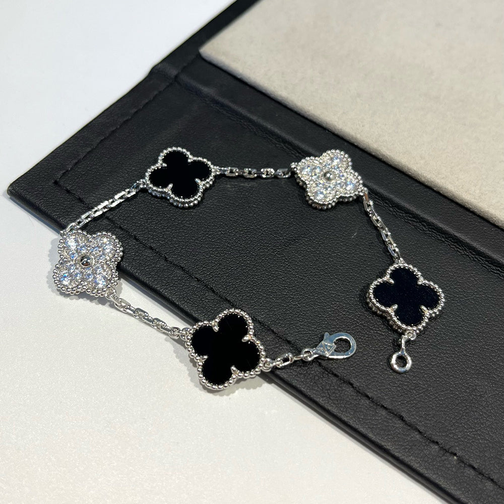 [Eternal Jewelry] CLOVER 5 MOTIF ONYXS BRACELET COLLECTION