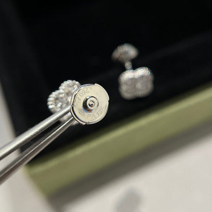 [Eternal Jewelry]CLOVER MINI DIAMOND STUD EARRINGS