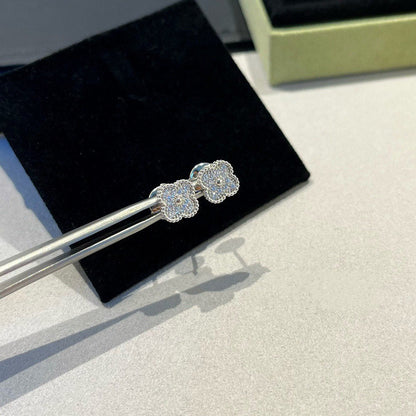 [Eternal Jewelry]CLOVER MINI DIAMOND STUD EARRINGS